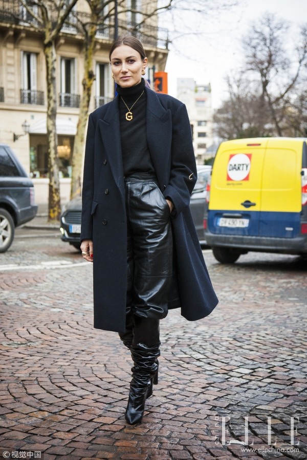 裤靴同色,喜提大长腿!