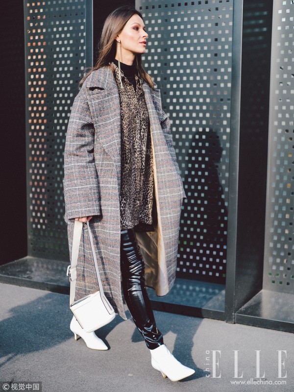 迫不及待想穿衬衫?搭毛衣外面呗