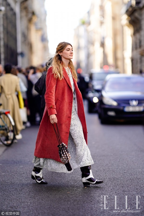 春节都爱穿红色,怎么配它才适合