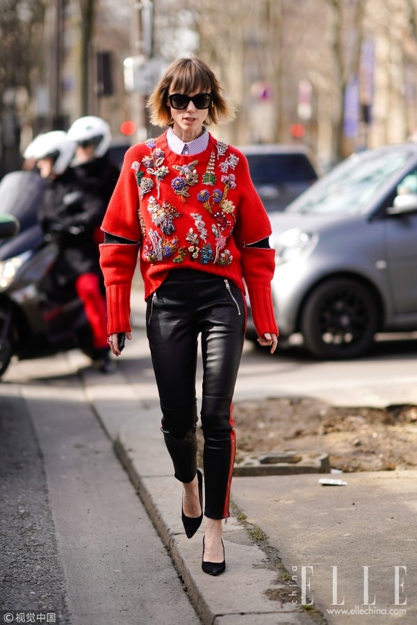 春节都爱穿红色,怎么配它才适合