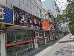 七旬老人诉称拆迁补偿不公,要求调取档案材料遭拒